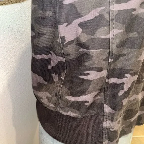ATHLETA Women Farallon Crew Long Sleeves Sweatshirt Camo​​​ - Picture 7 of 9